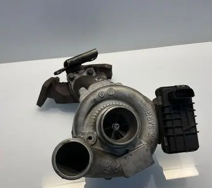Mercedes-Benz E W211 Turbo A6420901480 6420901480