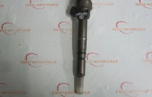 Opel Astra H Fuel injector 0445110175