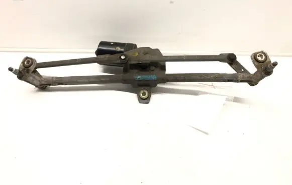 Front wiper linkage and motor