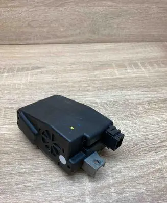 Audi A4 S4 B8 8K Steering wheel lock 8K0905852D