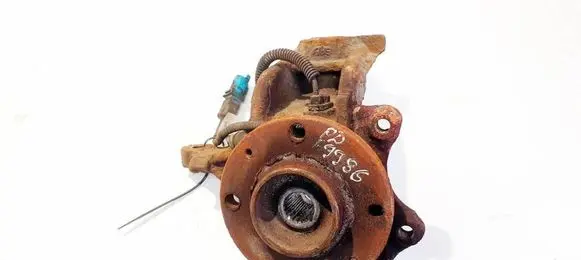 Citroen C3 Pluriel Front wheel hub