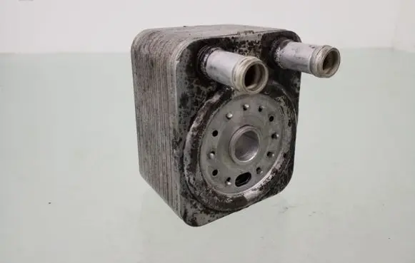 Seat Leon (1M) Oil filter mounting bracket