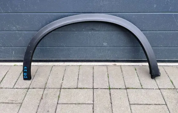 Suzuki Vitara (LY) Rear arch trim 7725154P0