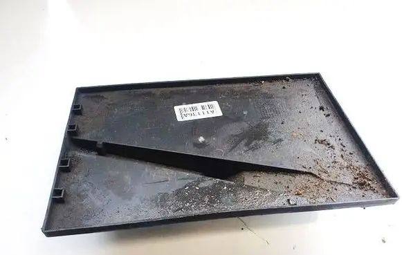 Dacia Sandero Battery box tray 8200707671