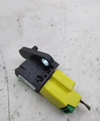 Volkswagen Tiguan Airbag deployment crash/impact sensor 27141706 5N0959351B 391229