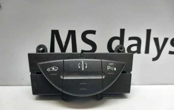 Mercedes-Benz CLS C219 Parking (PDC) sensor switch A2118217058 2118217058