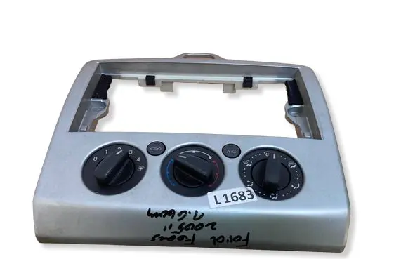 Ford Focus Interior fan control switch 