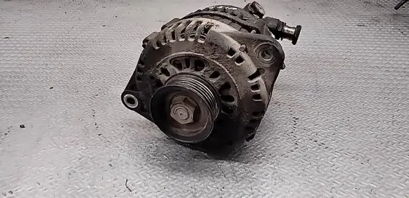 Honda Civic Generator/alternator 0986043981