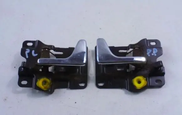 Honda Concerto Front door interior handle 