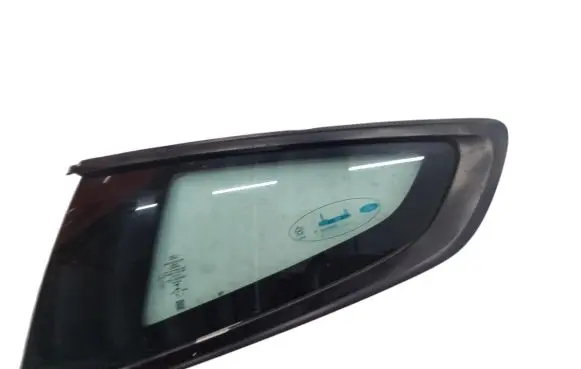 Ford Mustang VI Rear side window JR3B6329701AB