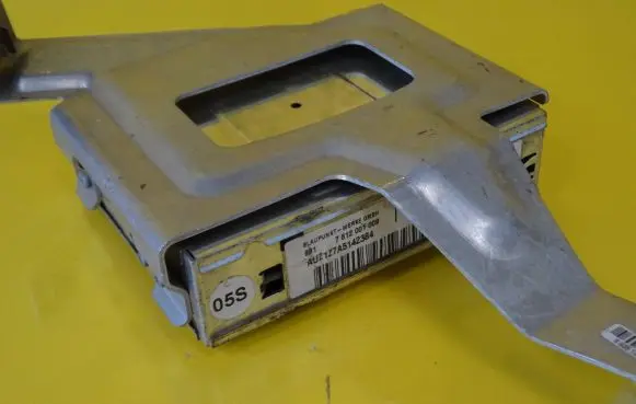Audi A6 S6 C5 4B GPS navigation control unit/module 4B1919894A
