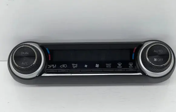 Toyota RAV 4 (XA50) Climate control unit 5590042600 6105109
