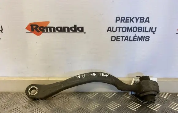 Mercedes-Benz E W212 Front lower control arm/wishbone
