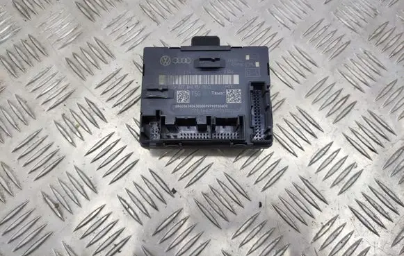 Audi A4 S4 B8 8K Door control unit/module 8K0959793H