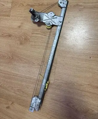 Renault Trafic II (X83) Front door manual window regulator 7700311819 7700311819C GM91165696C
