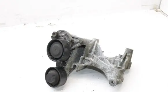 Nissan Qashqai Generator/alternator bracket 117505337R