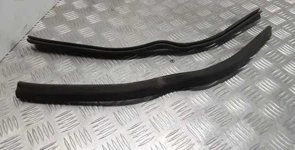 Mercedes-Benz C W204 Engine compartment rubber A2046280198