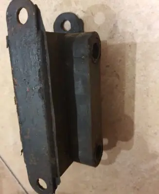 Moskvich 2140 Gearbox mount 