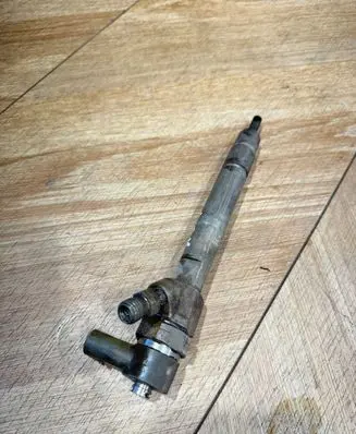 Mercedes-Benz E W211 Fuel injector A6480700287
