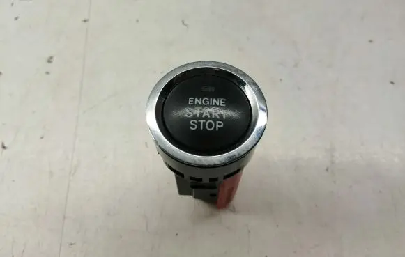 Toyota Avensis T270 Engine start stop button switch 8961102011 2005DJ0924