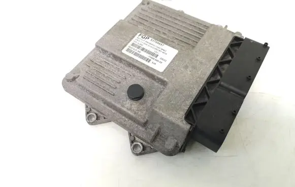 Fiat Idea Engine control unit/module 51768657 7160004502