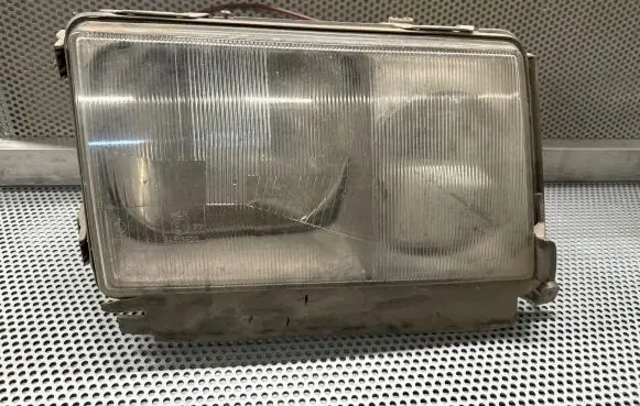 Mercedes-Benz E W124 Headlight/headlamp 1305544028