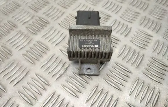 Opel Vivaro Glow plug pre-heat relay 9640469680 9640469680A
