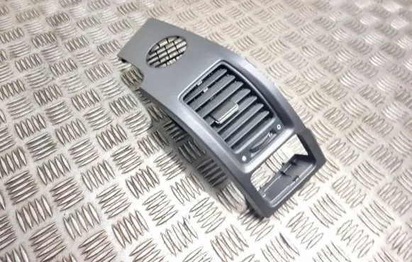 Honda CR-V Dashboard side air vent grill/cover trim 9761M0040 262757463 77720SWWG310M1