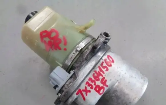 Ford Focus C-MAX Power steering pump