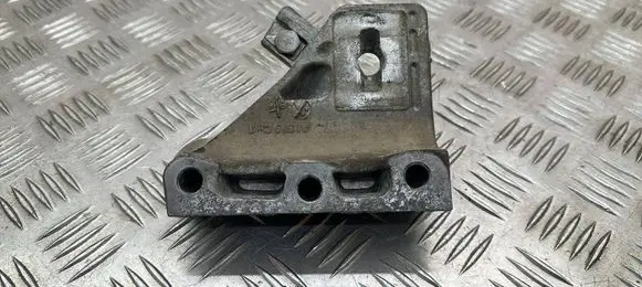 Mini Cooper Countryman R60 Engine mounting bracket 