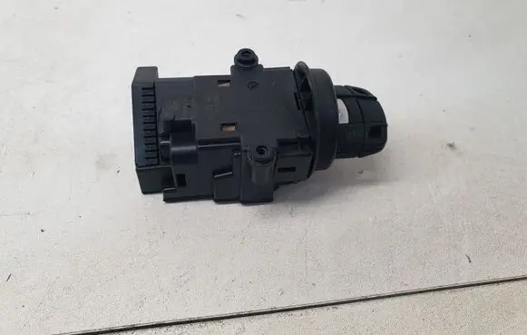 BMW 5 E60 E61 Ignition lock 695472214