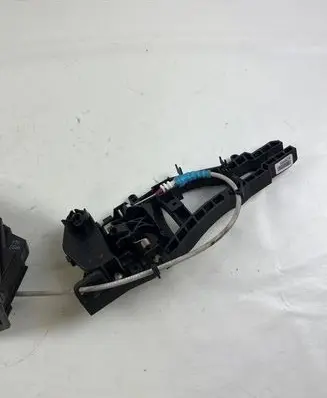 BMW 4 F36 Gran coupe Rear door lock A053702 7202150