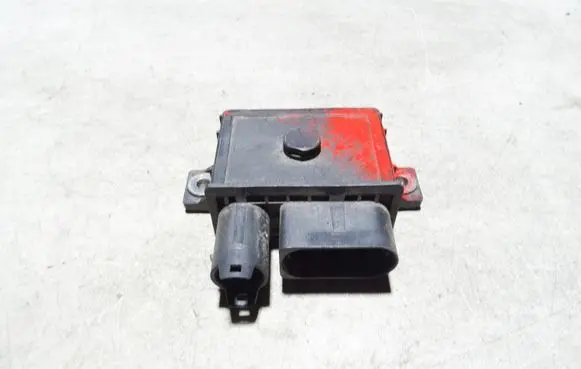 BMW 3 E46 Glow plug pre-heat relay 