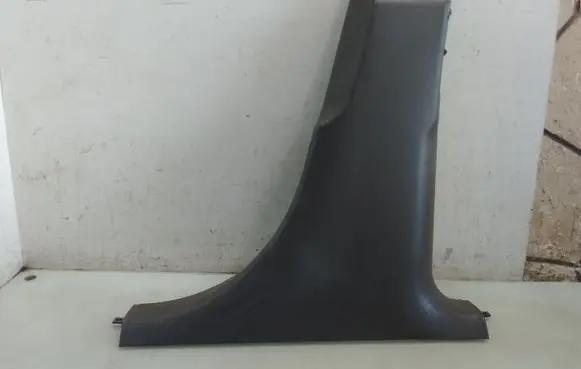 Audi A8 S8 D2 4D Pillar (middle) 