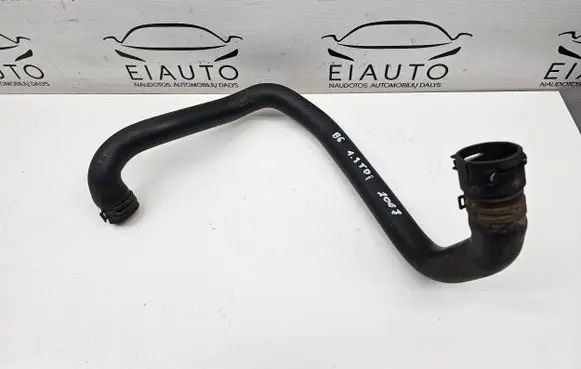 Volkswagen PASSAT B6 Engine coolant pipe/hose 3B0122291C