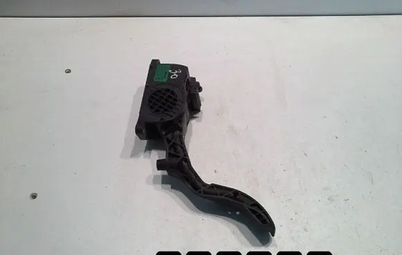 Volkswagen Polo IV 9N3 Accelerator throttle pedal 0280765067