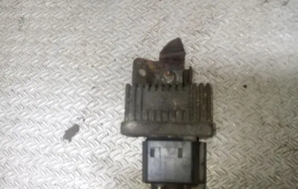 Renault Thalia I Glow plug pre-heat relay 7700115078