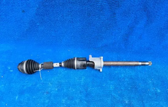 BMW X1 U11 Front driveshaft 5A44AC0