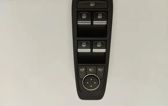 Renault Megane E-Tech Quarter vent window switch 254107821R