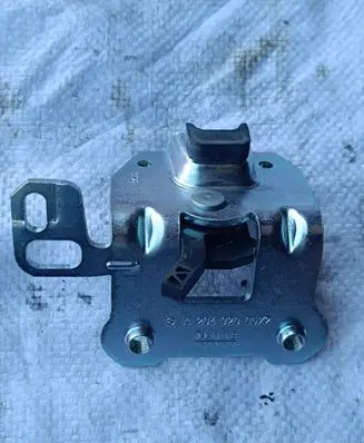 Mercedes-Benz C W204 Seat back rest lock catch A2049200572