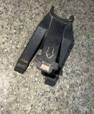 BMW 5 E34 Radiator mount bracket 1709332