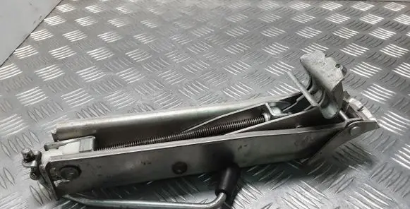 Audi A4 S4 B6 8E 8H Lift Jack 8E0011031D