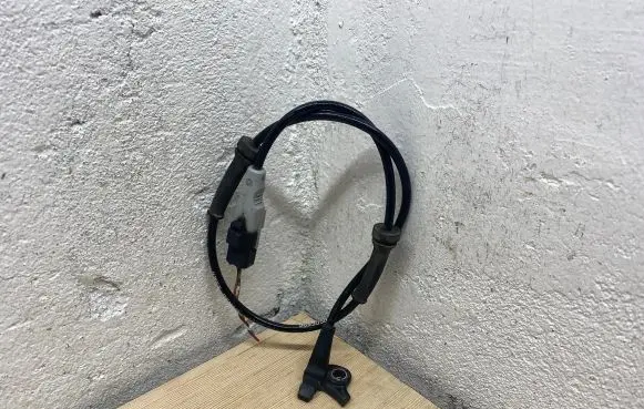 Peugeot 3008 I ABS brake wheel speed sensor 9659058280