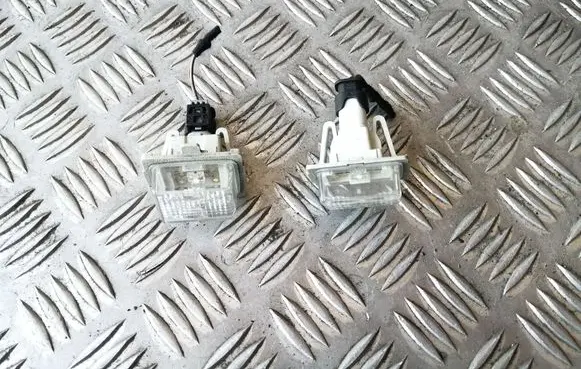 Mercedes-Benz C W204 Number plate light A2218200856