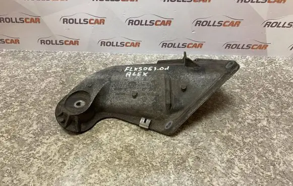 BMW X5 E53 Engine mounting bracket 24168110 67615652211