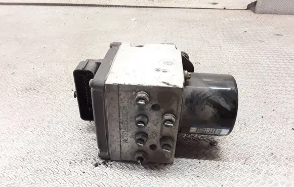 Volkswagen PASSAT B6 ABS Pump 3C0614109C 16431601 16431501C