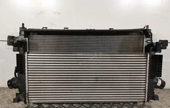 Opel Zafira C Radiator set 427460812 0130308487 39074855