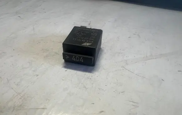 Volkswagen Golf V Other relay 7M0951253C 95VW10K705EA V23374A1001X007