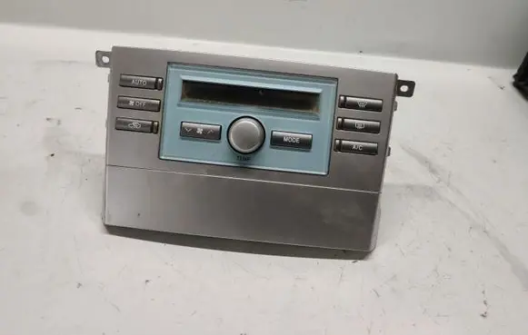 Toyota Corolla Verso AR10 Climate control unit 559000F030