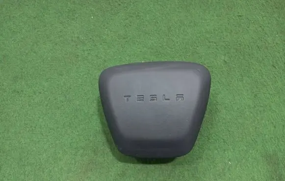 Tesla Model X Steering wheel airbag 162576900 ZFR22350112067